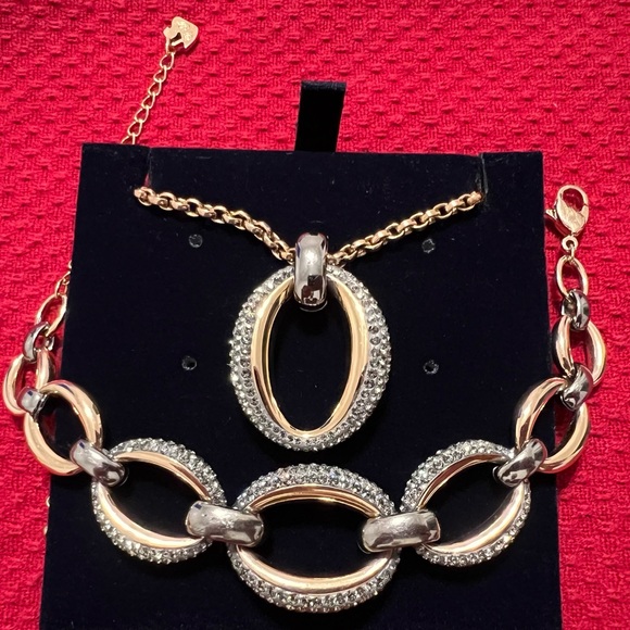 Swarovski Rose Gold Necklace & Bracelet Set - Picture 1 of 6